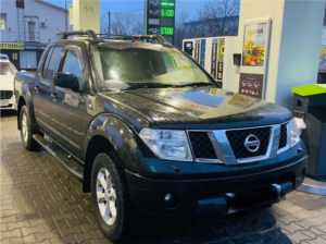 pickup-navara-fond-1-photo